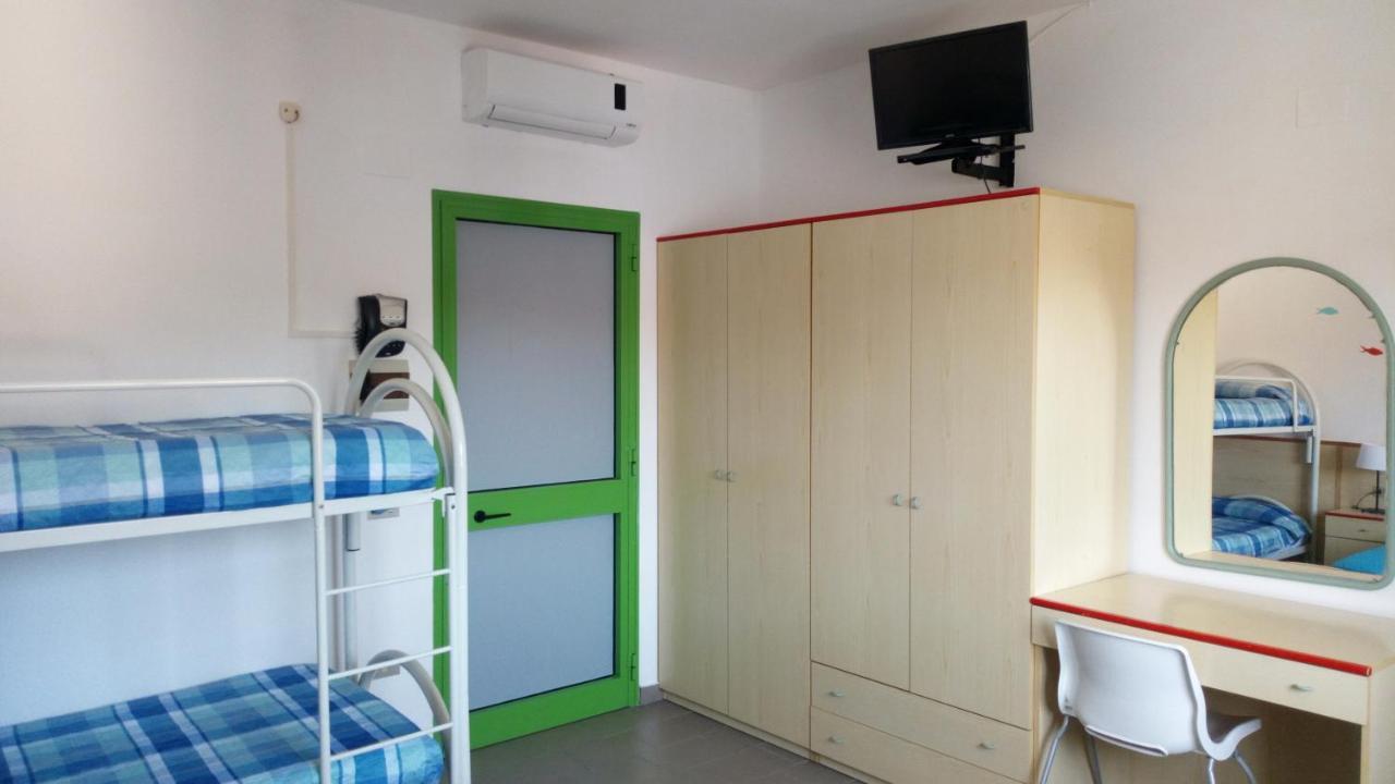 Hotel Lupo Di Mare Marina di Castagneto Carducci Eksteriør billede
