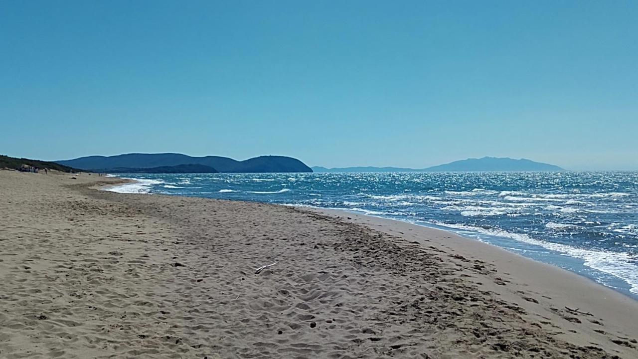 Hotel Lupo Di Mare Marina di Castagneto Carducci Eksteriør billede